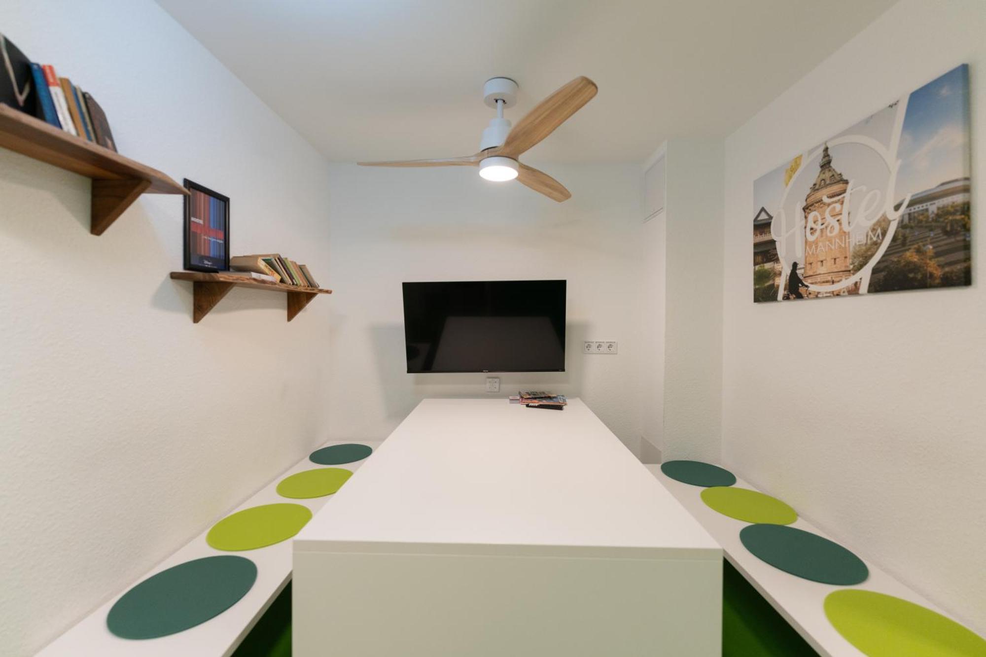 Хостел Hostel Mannheim Мангейм